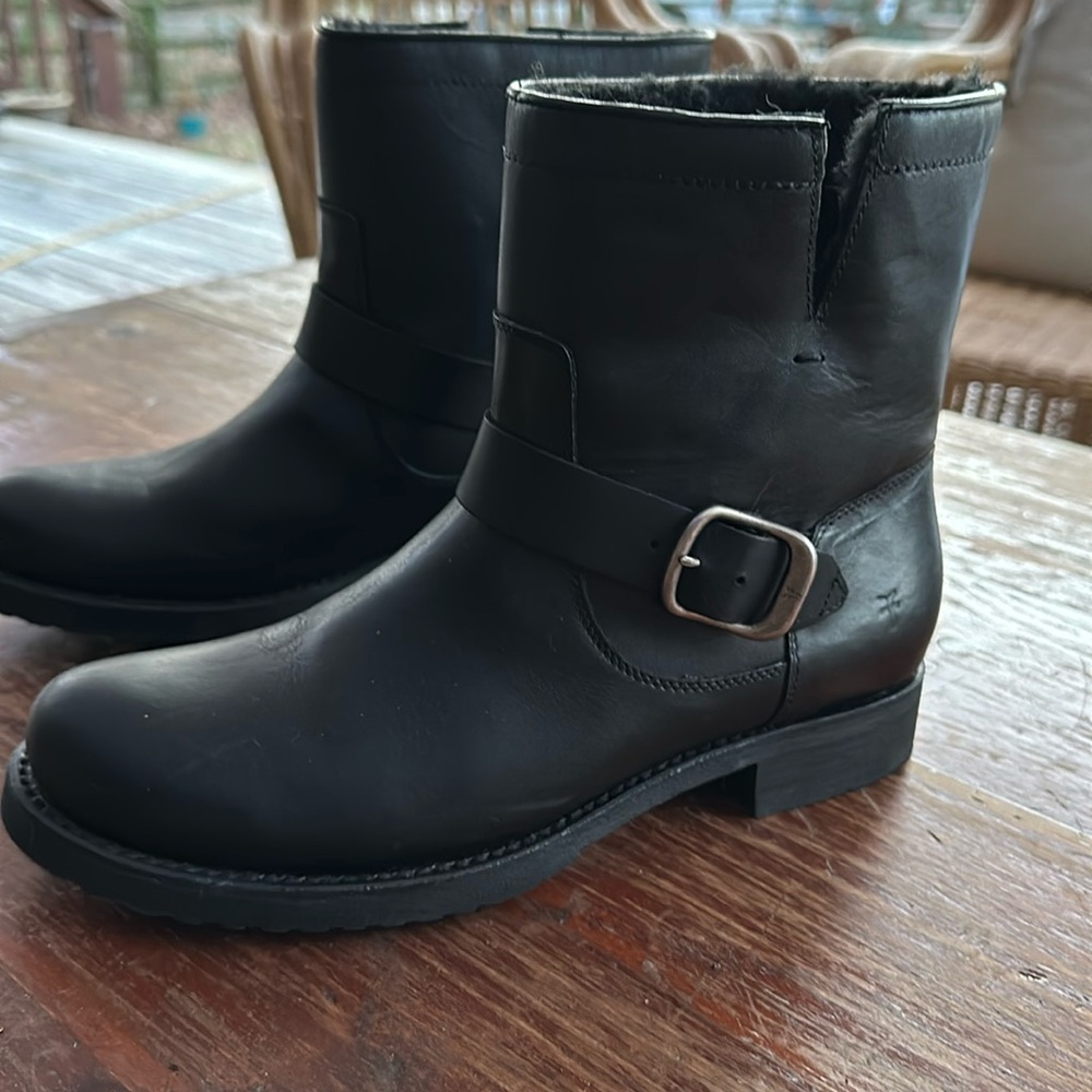 Frye boots with Sherpa lining. Wore them 1 time. In brand new condition.